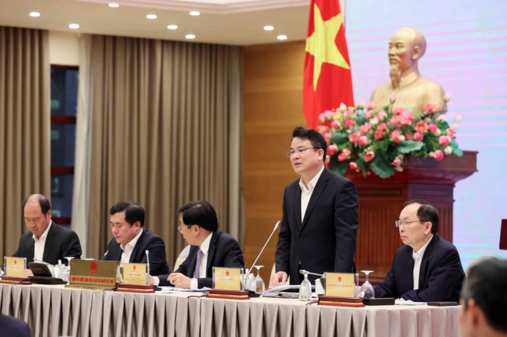 Vietnam aims for 8% economic growth with comprehensive solutions